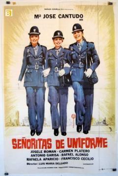 Señoritas de uniforme