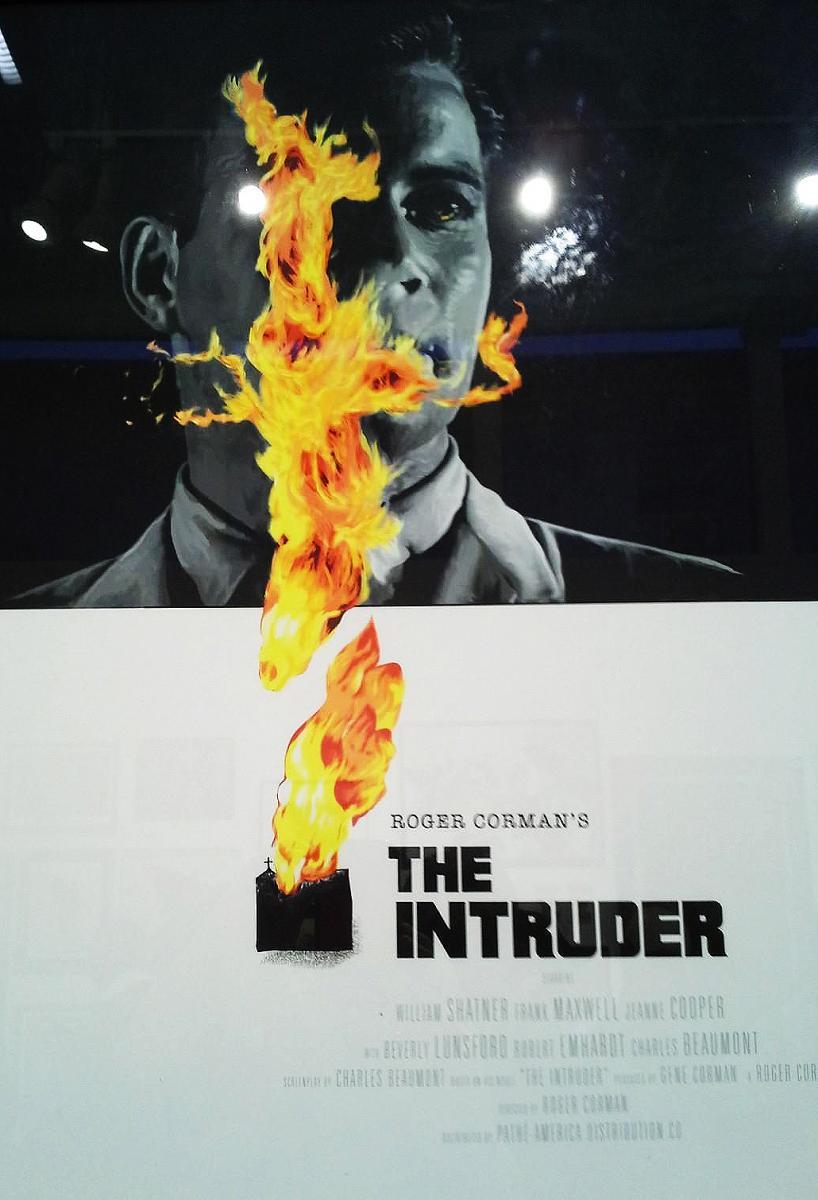 El Intruso (The Intruder)