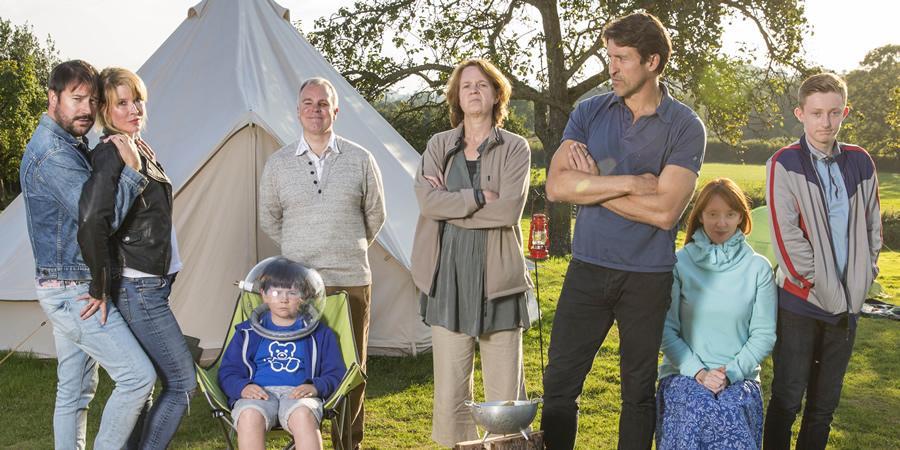 Camping (Serie de TV)