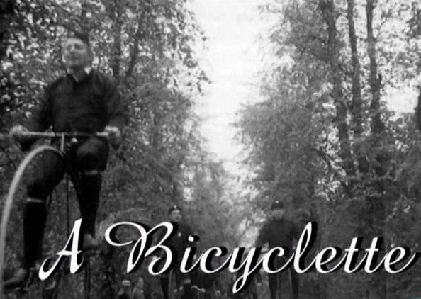 A bicyclette