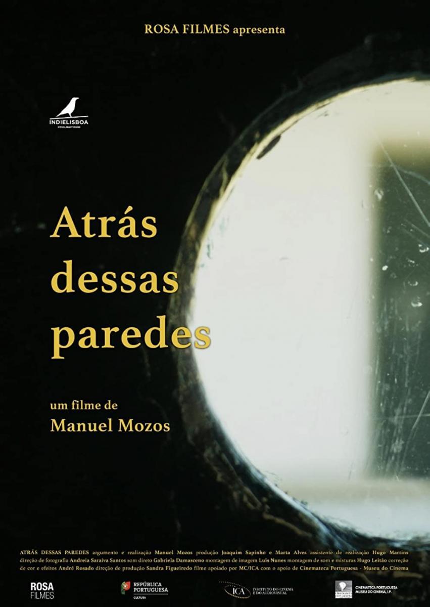 Atrás dessas paredes