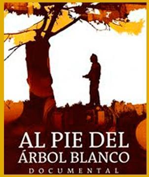 Al pie del árbol blanco