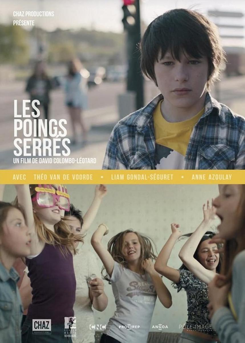 Les Poings serrés (C)