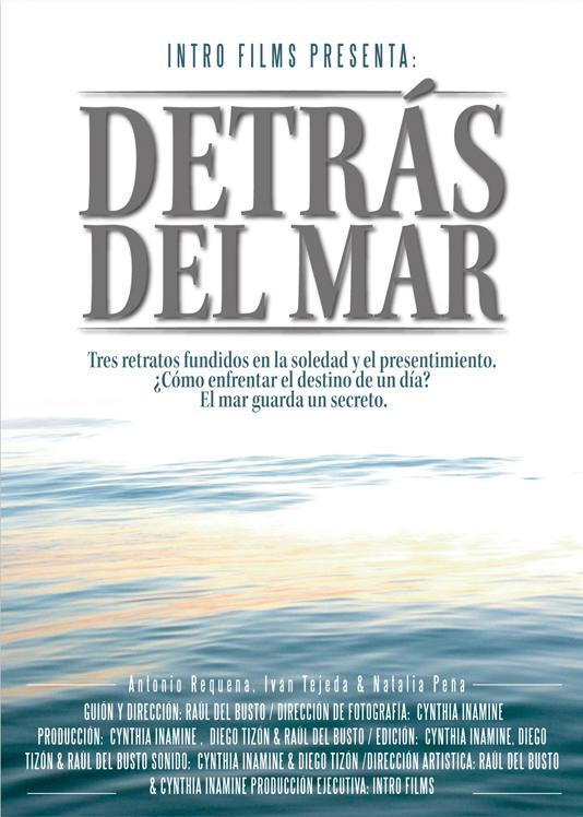 Detrás del mar